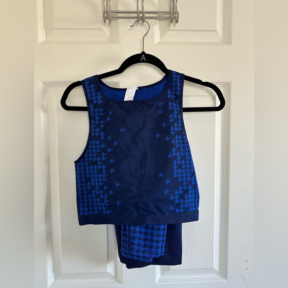 Fabletics workout set